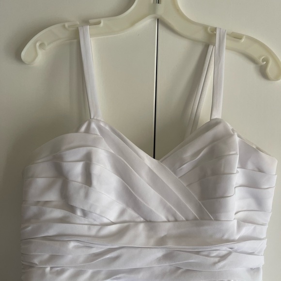 David’s Bridal Pleated Strapless Wedding Dress - Picture 7 of 13